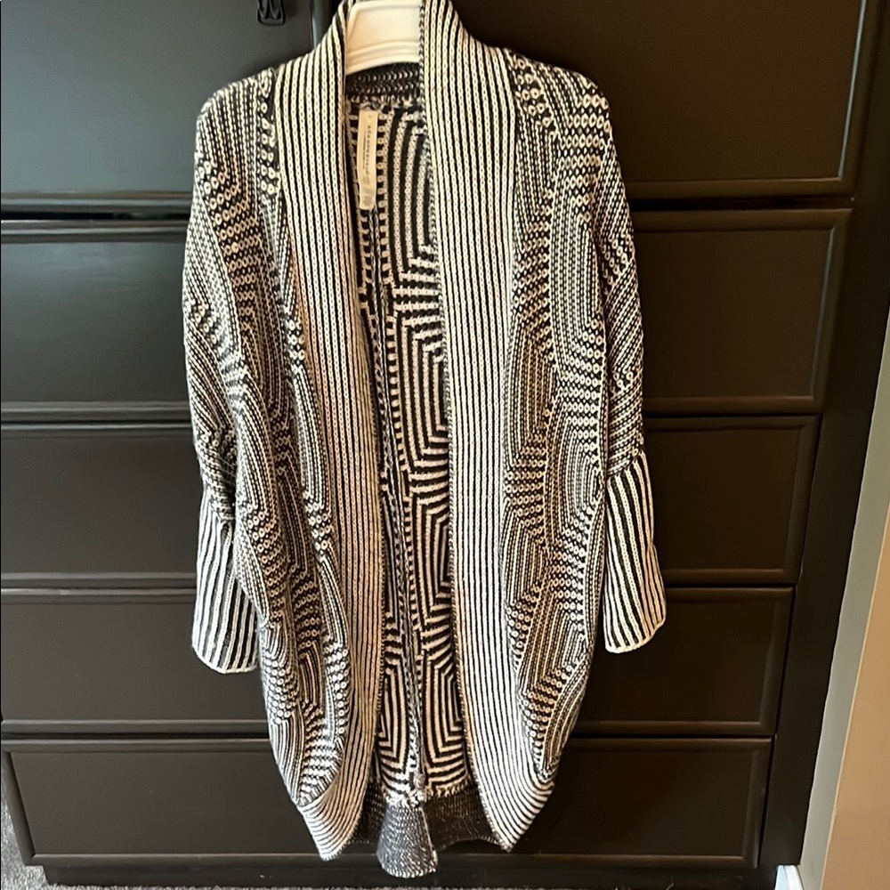 Aeropostale Gray and White dolman  sleeve Cardigan Sweater
